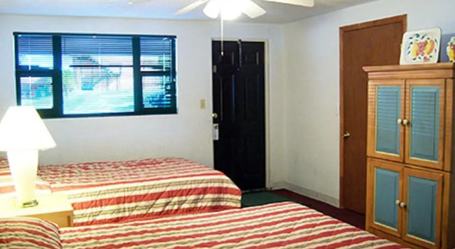 Четырёхместный номер Standard Lake Roy Beach Inn - Winter Haven
