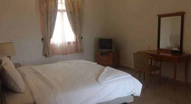 Al Hoota Rest House