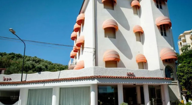 Hotel Iva, Забронировать Отель Отели в центре Диано-Марина, в центре
