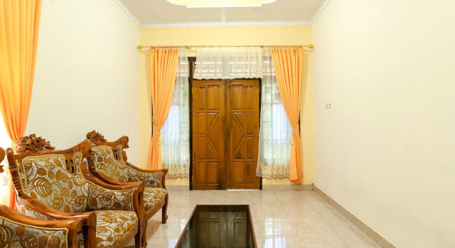 Jemakir Homestay, Reserva ahora Hotel Hargotirto Java Central