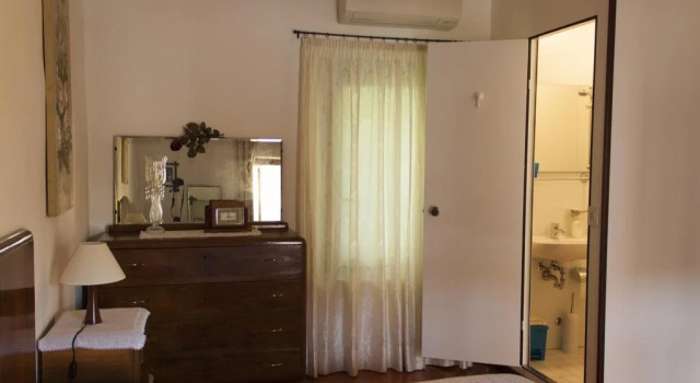 B&B Il Vigneto, Забронировать Отель «постель и завтрак» Отели Valtenesi del Garda с парковкой, Парковка