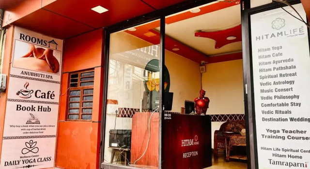 Hotel Hitam, Rezervovat Hotel Rišikéš Uttarakhand