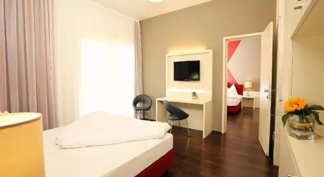 Hotel Royal X, Забронировать Отель Отели Милльштеттер-Зе 3 звезды, 3*