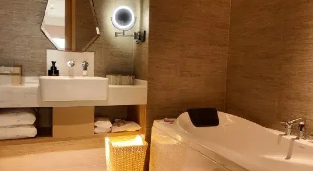 Люкс Atour Hotel Zhuhai High Tech Zone University Town Government Affairs Center