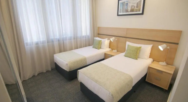 Двухместный люкс с 2 комнатами Mantra Adelaide Central