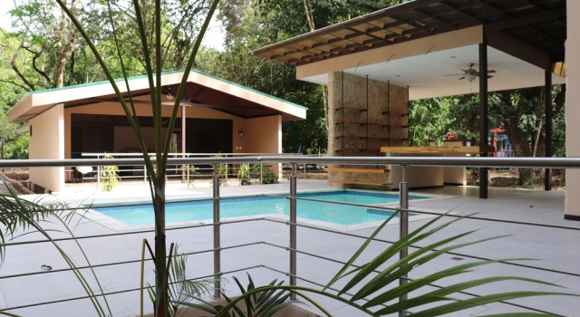 La Preciosa Wild Beach Eco Resort