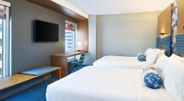 Четырёхместный номер Standard Aloft by Marriott Austin Downtown