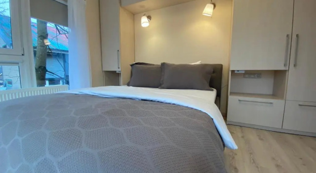 Апартаменты Sunny apartment, 5min to the sea. Parking. Self check in.