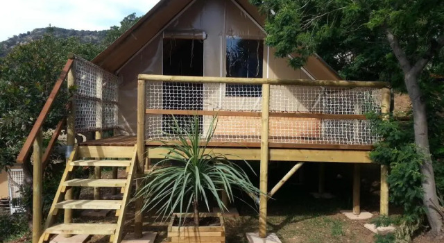Тент Camping le Nid du Parc