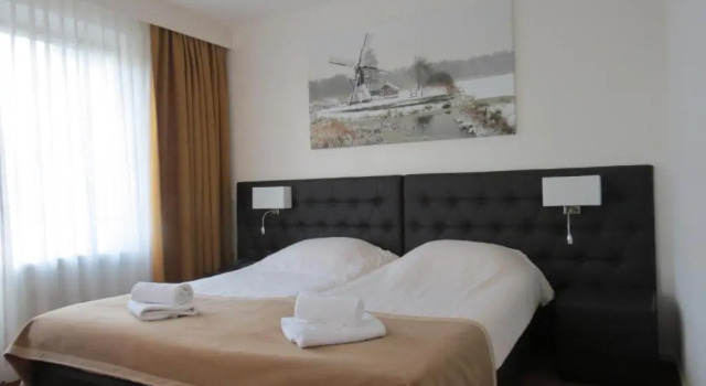 Люкс Hotel - Restaurant - Cafe- Geertien