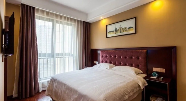 GreenTree Inn Chengdu high-tech Development West Zone Shidai Tian Street Express Hotel, Book Hotel Hoteller i Chengdu med parkering, Parkering