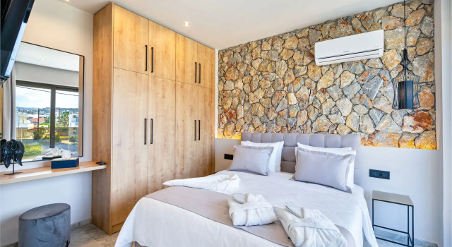 Люкс Deluxe Pathos SeaSide Suites