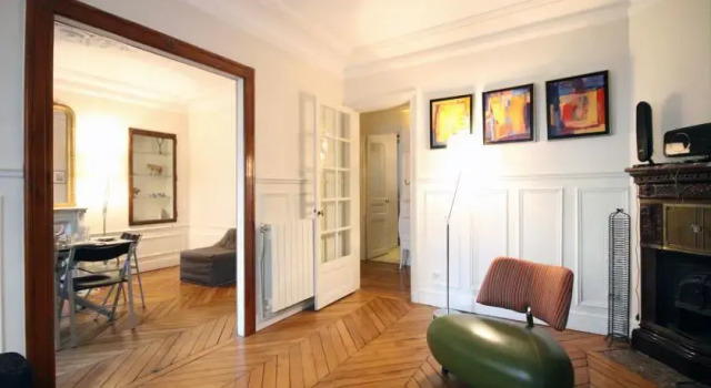 Descartes Apartment