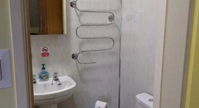 Номер Standard Kingswinford Guest House with Free Parking