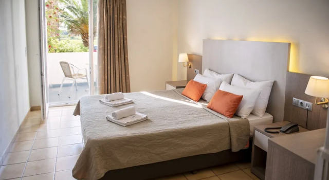 Двухместный номер Comfort с частичным видом на море Kalloni Bay