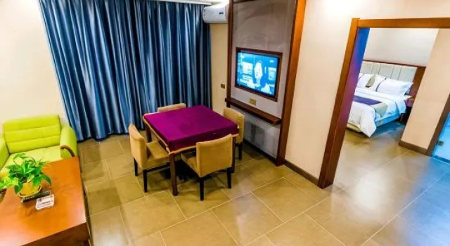 Люкс Business Grassland Jiya Holiday Hotel