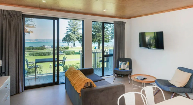 Апартаменты с 3 комнатами с видом на океан Waikanae Beach TOP 10 Holiday Park