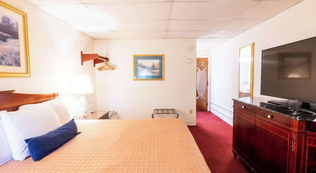 Номер Deluxe Fireside Inn and Suites Bangor