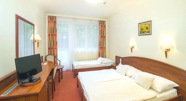 Двухместный номер Classic с балконом Hungarospa Thermal Hotel