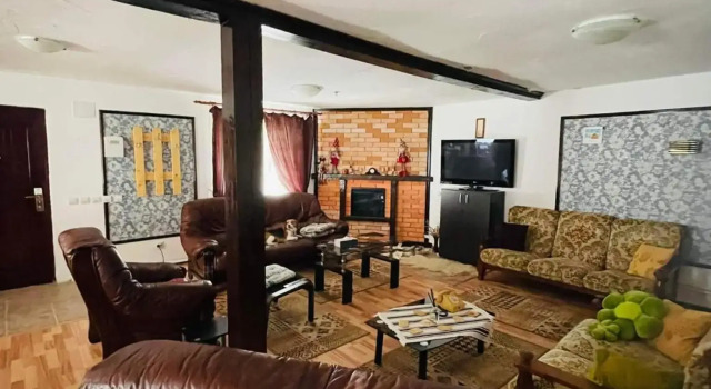Casa Albac, Rezerwuj Hotel Hotele w Arieseni-Albac z basenem, Basen