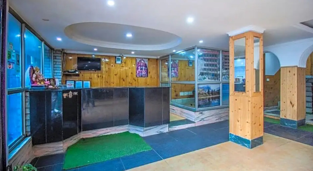 Hotel Ocean Blue Manali, Забронировать Отель Отели Манали с парковкой, Парковка