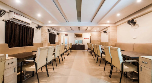 SPOT ON 76759 Tanvi Inn, Rezervovat Hotel Višákhapatnam Andhra Pradesh