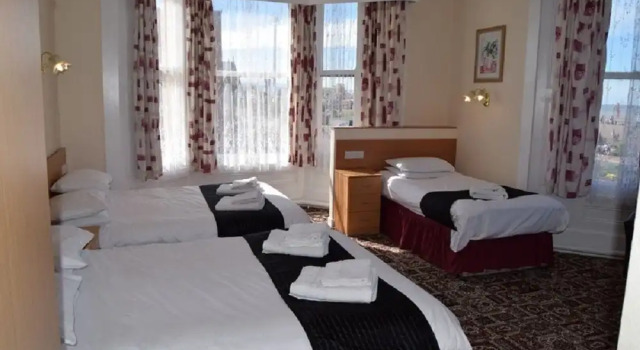 Westminster Hotel, Забронировать Отель Отели и гостиницы Рила, рядом с Пляж Rhyl, Отель