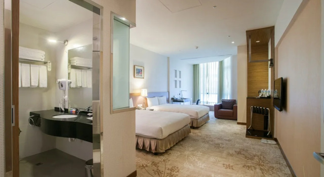 Четырёхместный семейный номер Standard Taisugar Hotel Taipei