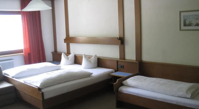 Gästehaus Braunegger, Забронировать Отель Отели Тироля 3 звезды, 3*