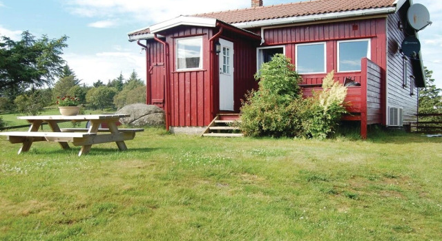 Amazing Home in Farsund With 3 Bedrooms and Wifi
