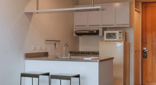 Номер Standard Travelers Orange Suites