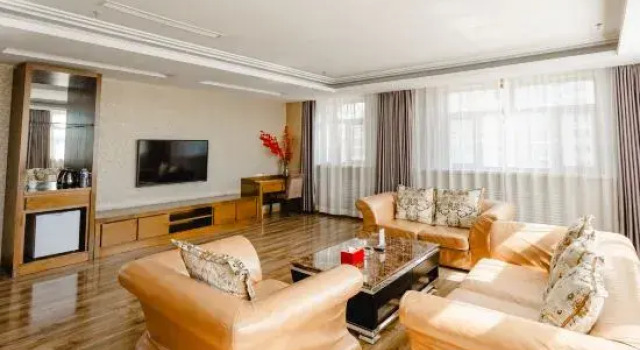 Люкс Deluxe Harbin Zhuolin Hotel