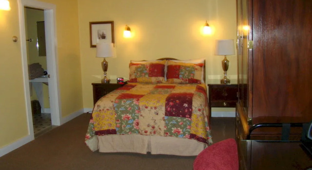 Belfast Breeze Inn, Buchen Sie Hotel  