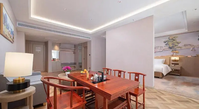 Люкс Vienna Hotel Lincang New Asia Pacific Times Square