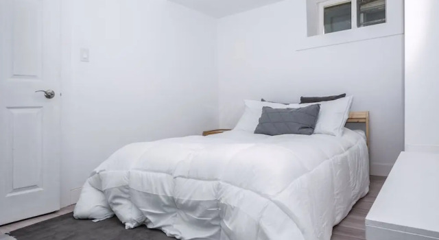 Cosy 1 Bedroom Suite in Leslieville, Varaa Hotelli Toronto 