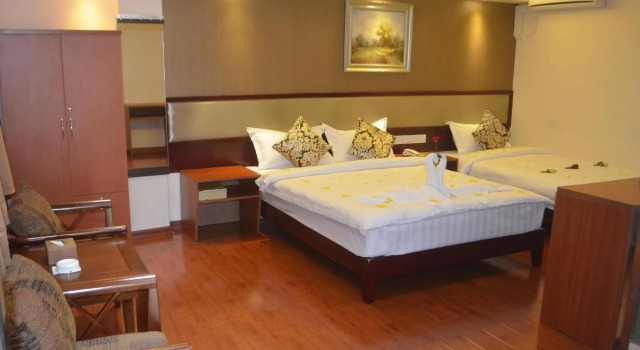 Номер Deluxe Good Luck Hotel