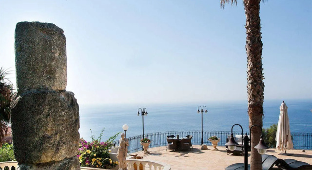 Villa Finù, Book Bed and Breakfast Hotels in Sicily with a Pool, Swimming Pool