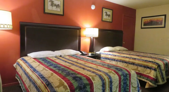 Четырёхместный номер Deluxe Travel Inn Beaumont