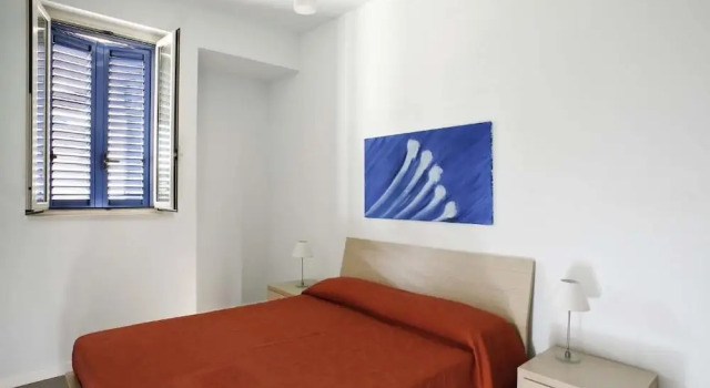 Dolce Mare 2 - Sea Front Apartment - Large Terrace - Wifi and Private Parking, Забронировать Апартаменты/квартира Отели Марина-ди-Модика с парковкой, Парковка