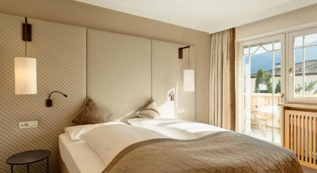 Семейный люкс с балконом Hotel Burggräflerhof