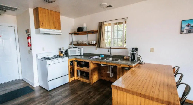 Четырёхместный коттедж Standard View Crest Lodge