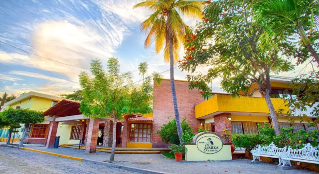 Hotel Garza Canela, Забронировать Отель Отели Наярит с бассейном, Бассейн
