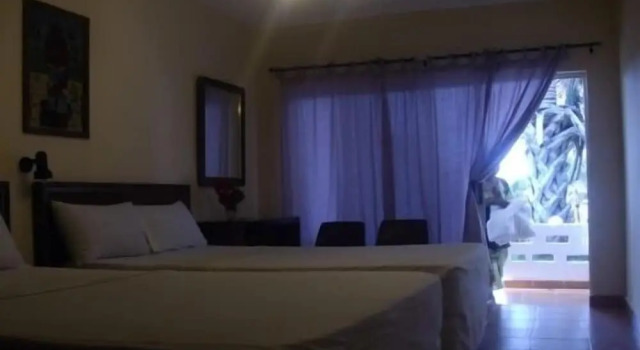 Семейный люкс c 1 комнатой с балконом и с видом на сад Holiday Beach Club Hotel