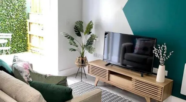 Gorgeous New 1 Bed, Town Centre,Parking,Garden, Забронировать Отель Борнмут Дорсет, рядом с Железнодорожный вокзал Борнмута