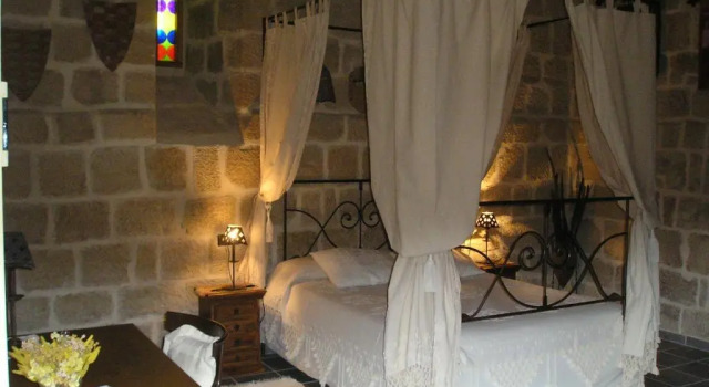 Номер Standard TORRE FUERTE Siglo XIII
