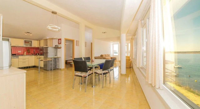 2 Bedroom Stunning Home In Povljana, Book Hotel Povljana Pag Island