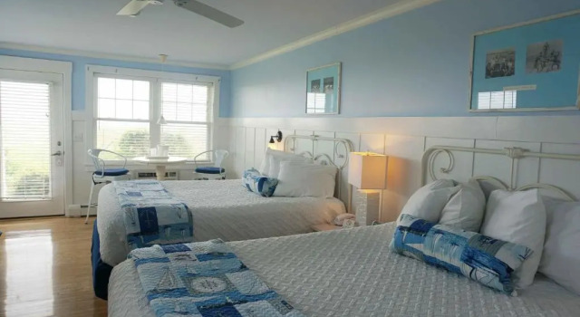 Четырёхместный номер Standard oceanfront The Edgewater
