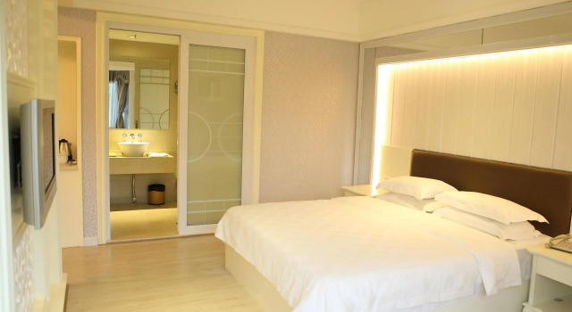 Bluesky Hotel