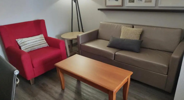 Двухместный люкс c 1 комнатой Country Inn & Suites by Radisson, Hinesville, GA