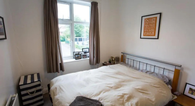 36B Burton Road